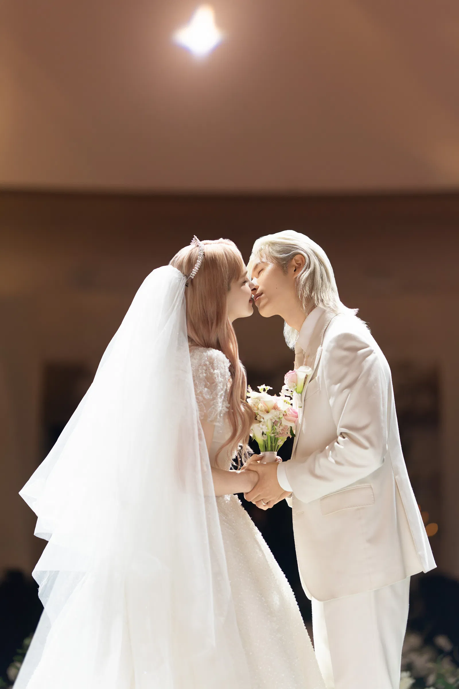 세빛섬 플로팅아일랜드, 본식홀에서 입맞춤하는 신랑신부